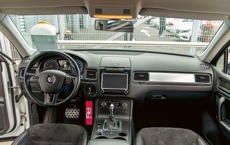 Volkswagen Touareg III, 2014 год, 1 995 000 рублей, 16 фотография