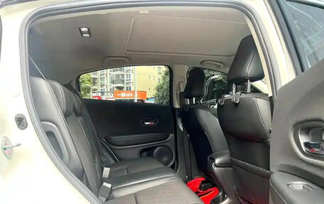 Honda Vezel, 2021 год, 1 199 000 рублей, 8 фотография