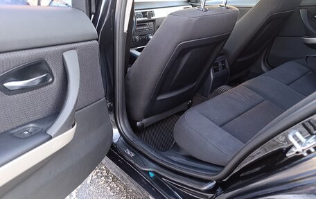 BMW 3 серия, 2011 год, 880 000 рублей, 10 фотография