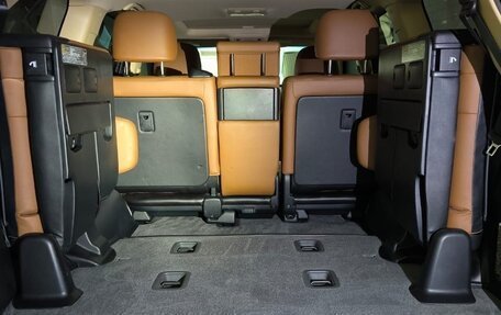 Toyota Land Cruiser 200, 2015 год, 10 000 000 рублей, 2 фотография