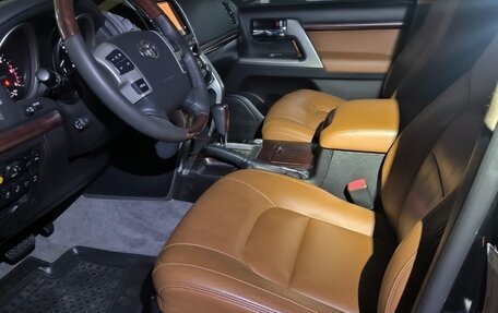 Toyota Land Cruiser 200, 2015 год, 10 000 000 рублей, 6 фотография