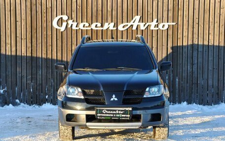 Mitsubishi Outlander III рестайлинг 3, 2004 год, 599 000 рублей, 8 фотография