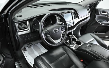 Toyota Highlander III, 2019 год, 2 995 000 рублей, 10 фотография