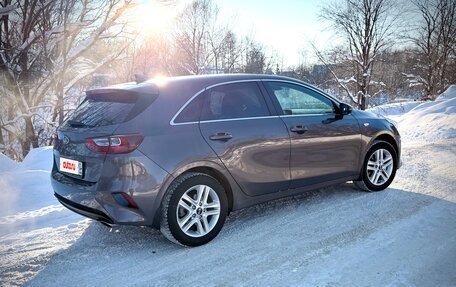 KIA cee'd III, 2020 год, 1 700 000 рублей, 2 фотография