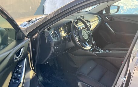 Mazda 6, 2018 год, 2 080 000 рублей, 13 фотография