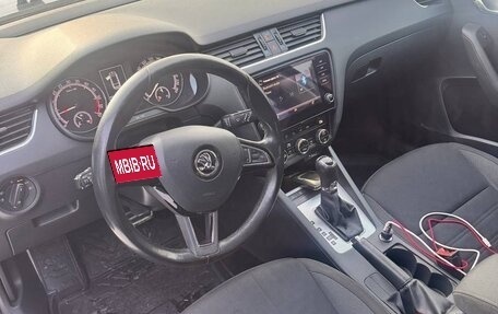 Skoda Octavia, 2017 год, 1 350 000 рублей, 7 фотография