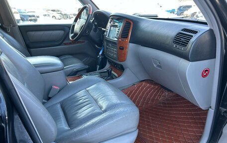 Toyota Land Cruiser 100 рестайлинг 2, 2007 год, 2 100 000 рублей, 10 фотография