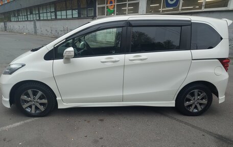 Honda Freed I, 2010 год, 1 080 000 рублей, 7 фотография