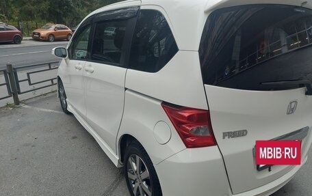 Honda Freed I, 2010 год, 1 080 000 рублей, 6 фотография