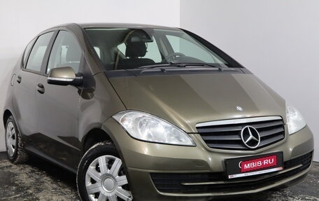 Mercedes-Benz A-Класс, 2011 год, 699 000 рублей, 1 фотография