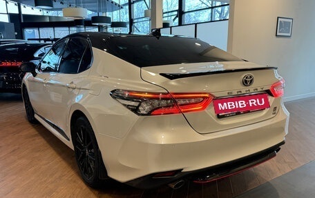 Toyota Camry, 2021 год, 3 790 000 рублей, 4 фотография