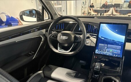 Geely Atlas, 2023 год, 2 420 000 рублей, 7 фотография