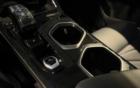 Geely Atlas, 2023 год, 2 420 000 рублей, 13 фотография