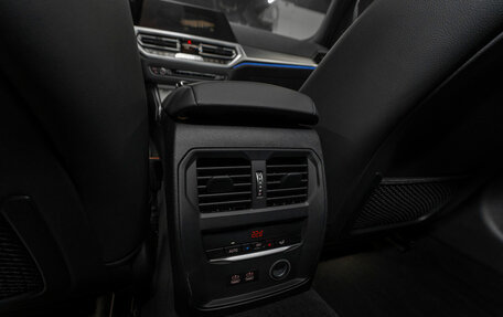 BMW 3 серия, 2020 год, 4 240 000 рублей, 13 фотография