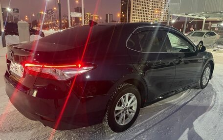 Toyota Camry, 2019 год, 2 400 000 рублей, 3 фотография