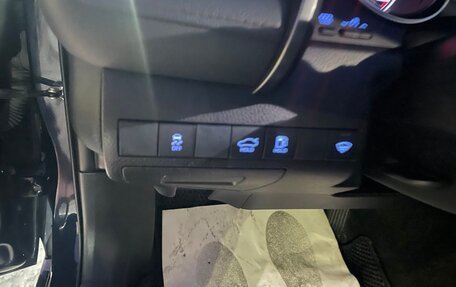 Toyota Camry, 2019 год, 2 400 000 рублей, 6 фотография