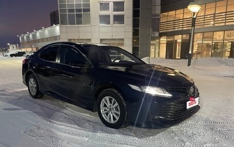 Toyota Camry, 2019 год, 2 400 000 рублей, 2 фотография