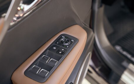 Lexus RX IV рестайлинг, 2021 год, 6 100 000 рублей, 17 фотография