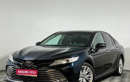 Toyota Camry, 2019 год, 3 150 000 рублей, 1 фотография