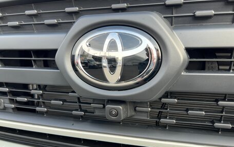 Toyota RAV4, 2025 год, 4 080 000 рублей, 10 фотография