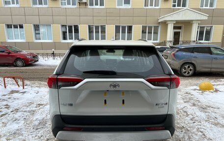 Toyota RAV4, 2025 год, 4 080 000 рублей, 7 фотография