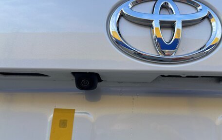 Toyota RAV4, 2025 год, 4 080 000 рублей, 12 фотография