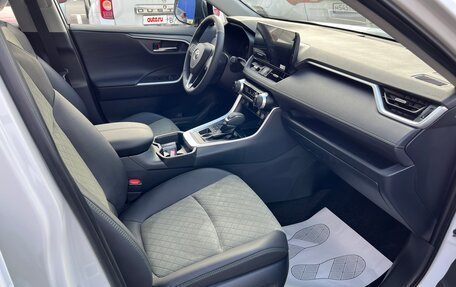 Toyota RAV4, 2025 год, 4 080 000 рублей, 16 фотография