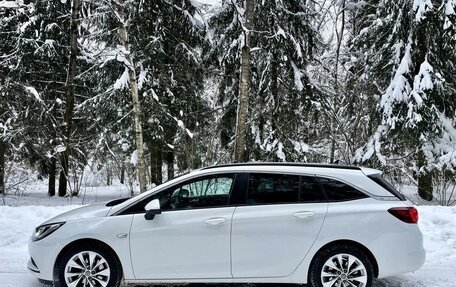 Opel Astra K, 2017 год, 1 150 000 рублей, 3 фотография