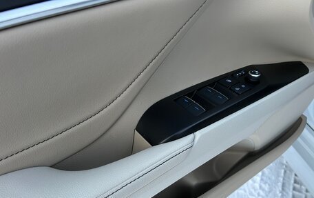 Toyota Camry, 2021 год, 3 530 000 рублей, 27 фотография