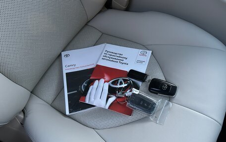 Toyota Camry, 2021 год, 3 530 000 рублей, 32 фотография