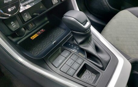 Toyota RAV4, 2025 год, 4 340 000 рублей, 16 фотография