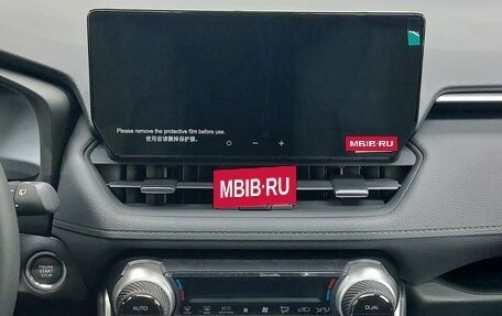 Toyota RAV4, 2025 год, 4 340 000 рублей, 15 фотография