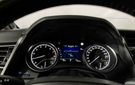 Toyota Camry, 2019 год, 3 150 000 рублей, 11 фотография