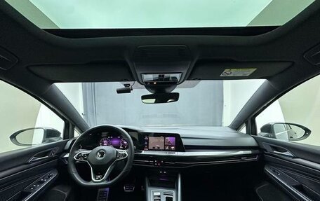 Volkswagen Golf VIII, 2021 год, 2 100 000 рублей, 7 фотография