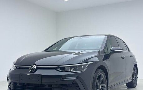 Volkswagen Golf VIII, 2021 год, 2 100 000 рублей, 2 фотография