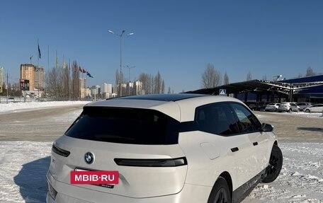 BMW iX, 2023 год, 8 000 000 рублей, 5 фотография