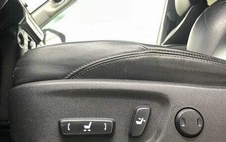 Toyota Land Cruiser Prado 150 рестайлинг 2, 2019 год, 5 520 000 рублей, 13 фотография