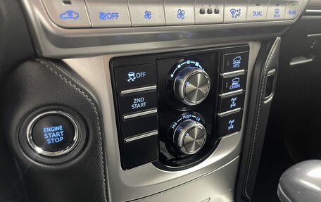 Toyota Land Cruiser Prado 150 рестайлинг 2, 2019 год, 5 520 000 рублей, 15 фотография