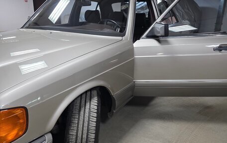 Mercedes-Benz S-Класс, 1985 год, 10 000 000 рублей, 2 фотография