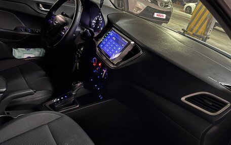 Hyundai Solaris II рестайлинг, 2018 год, 1 320 000 рублей, 8 фотография