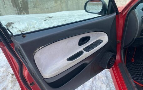 Mitsubishi Carisma I, 1997 год, 200 000 рублей, 9 фотография