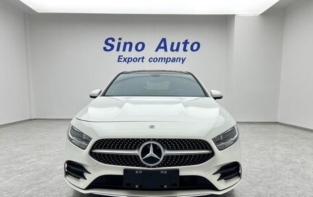 Mercedes-Benz A-Класс, 2022 год, 2 100 000 рублей, 3 фотография