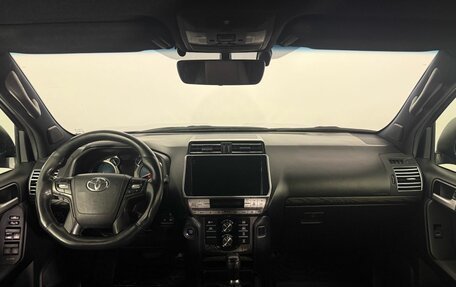 Toyota Land Cruiser Prado 150 рестайлинг 2, 2018 год, 4 450 000 рублей, 10 фотография