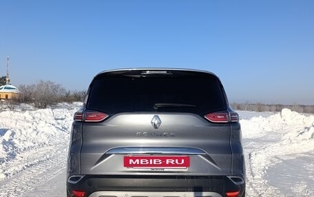 Renault Espace V рестайлинг, 2016 год, 1 499 000 рублей, 3 фотография