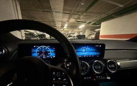 Mercedes-Benz GLB, 2021 год, 4 150 000 рублей, 13 фотография