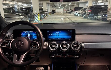 Mercedes-Benz GLB, 2021 год, 4 150 000 рублей, 18 фотография