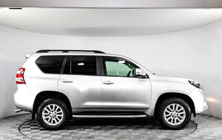 Toyota Land Cruiser Prado 150 рестайлинг 2, 2014 год, 2 989 000 рублей, 6 фотография