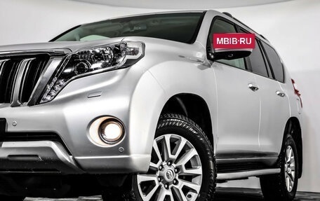 Toyota Land Cruiser Prado 150 рестайлинг 2, 2014 год, 2 989 000 рублей, 2 фотография