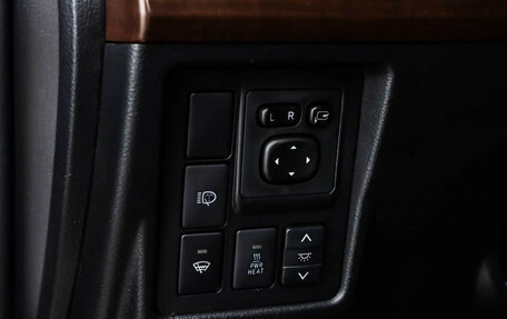 Toyota Land Cruiser Prado 150 рестайлинг 2, 2014 год, 2 989 000 рублей, 22 фотография