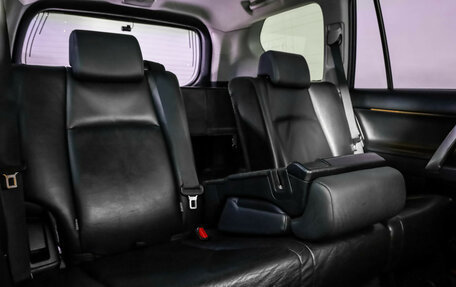 Toyota Land Cruiser Prado 150 рестайлинг 2, 2014 год, 2 989 000 рублей, 29 фотография